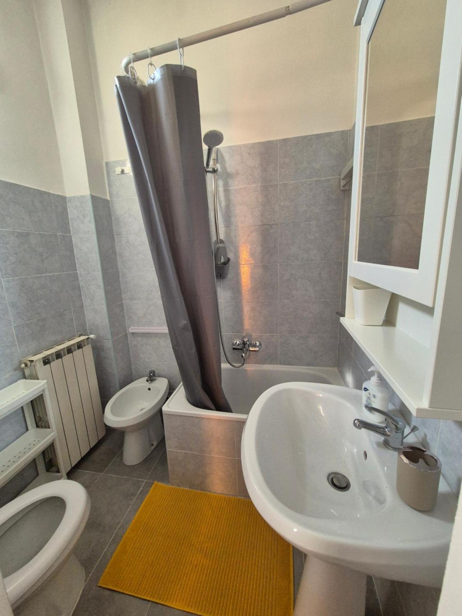 Apartment House In Esquilino Colosseum *